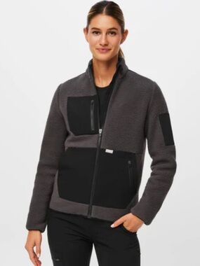 Figs Women’s Dark Charcoal On-Shift Sherpa Fleece Jacket